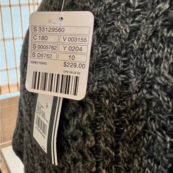 Brand New with tags.Beautiful warm sweater dress, perfect for 🍁 and ❄️ - Picture 6 of 6